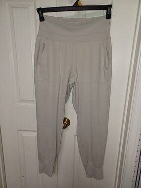 Athleta Venice Jogger Beige High-Rise Jogger Pants